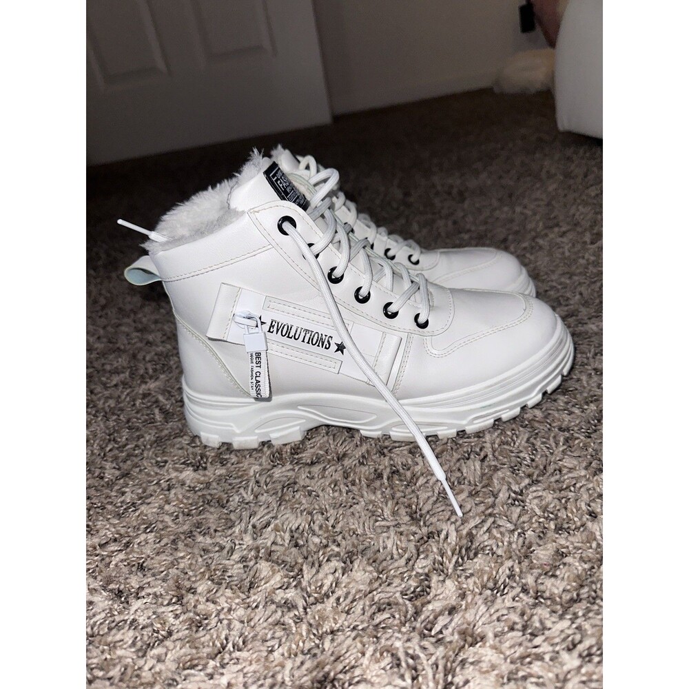 Evolution Womens Boots. White Faux Fur Insoles. Size 39- 8/8.5 Fashion Style...